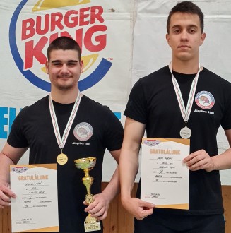 Súlyemelés - Utánpótlás bajnokság, egy arany, egy ezüst, egy bronzérem!